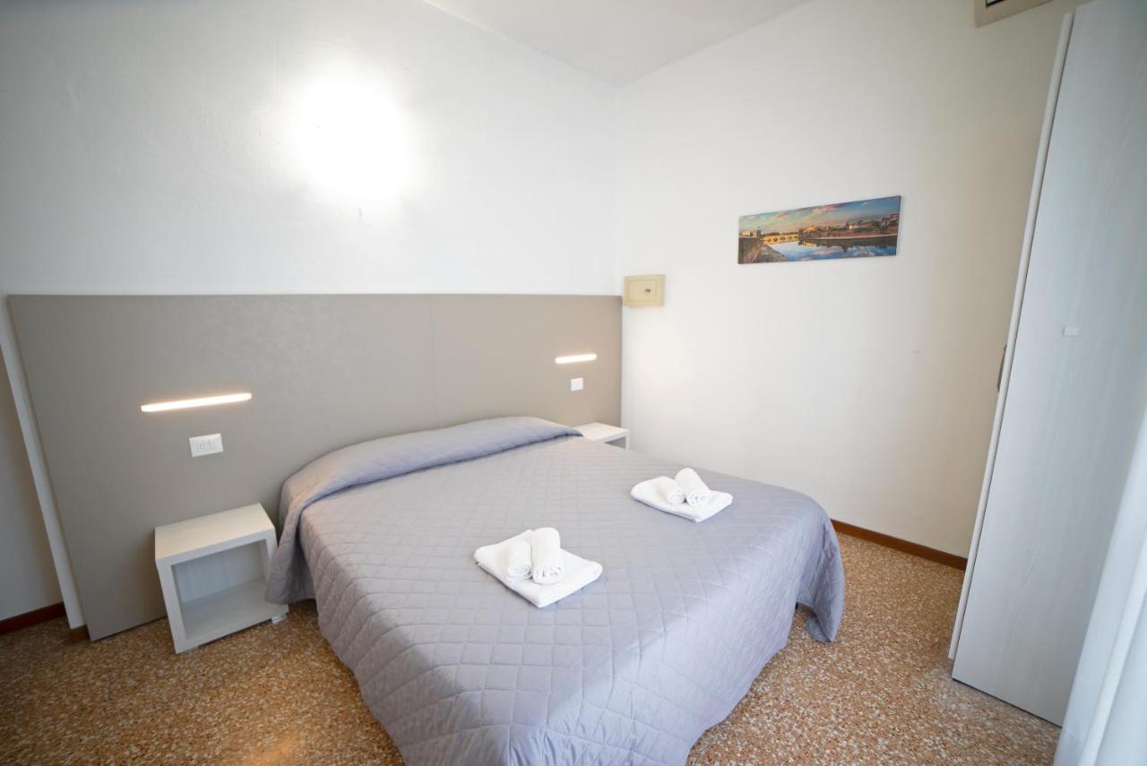 Hotel Ischia Rimini Exteriör bild
